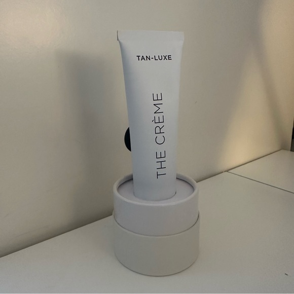 TAN-LUXE The Crème Gradual Self-Tanning Face Moisturizer - UNOPENED - Picture 5 of 6